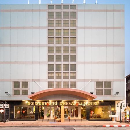 Dhevaraj Hotel Нан Екстер'єр фото